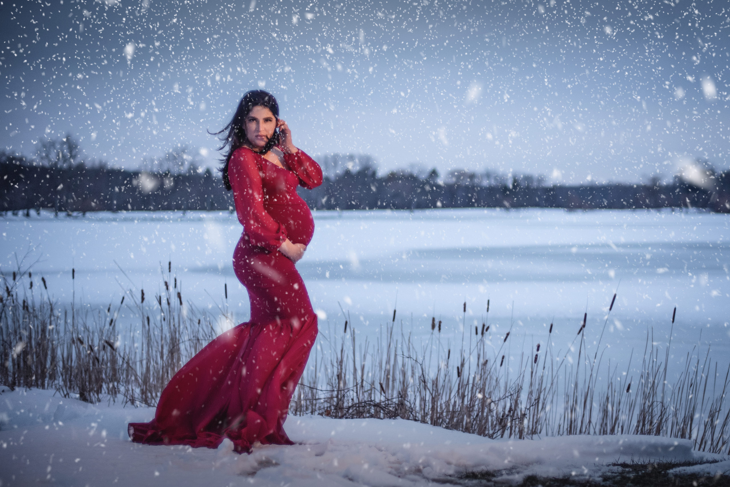 You are currently viewing Winter Wonderland Maternity at Bond Lake